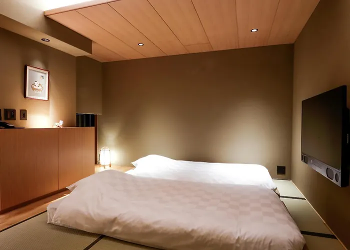 Kaminarimon Ryokan